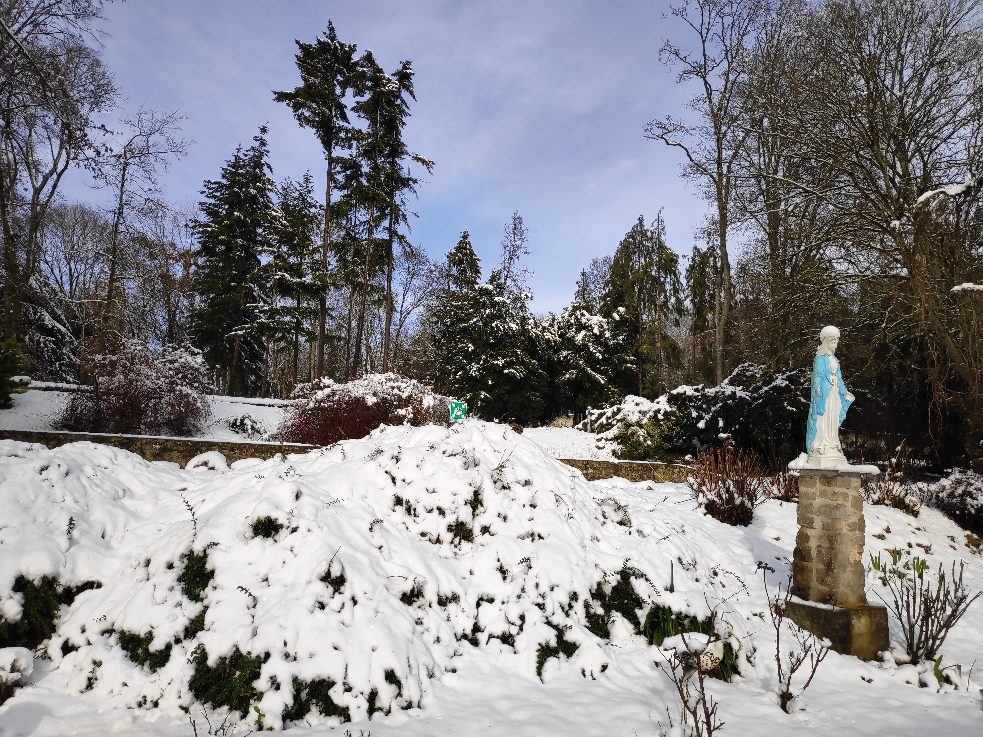 Park przy Domu PMK w La Ferté-sous-Jouarre/Fot. Elżbieta Wryk/polskifr.fr 