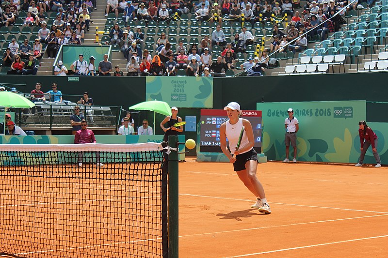 YOGBA 2018 - Tennis - Women's Doubles Final, fot. Gastón Cuello / Wikimedia Commons