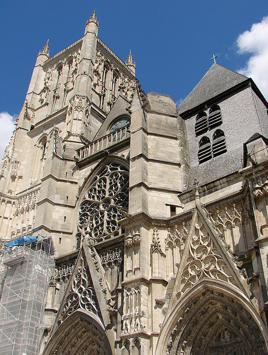 Fasada katedry w Meaux, fot. wikimedia (domena publiczna)