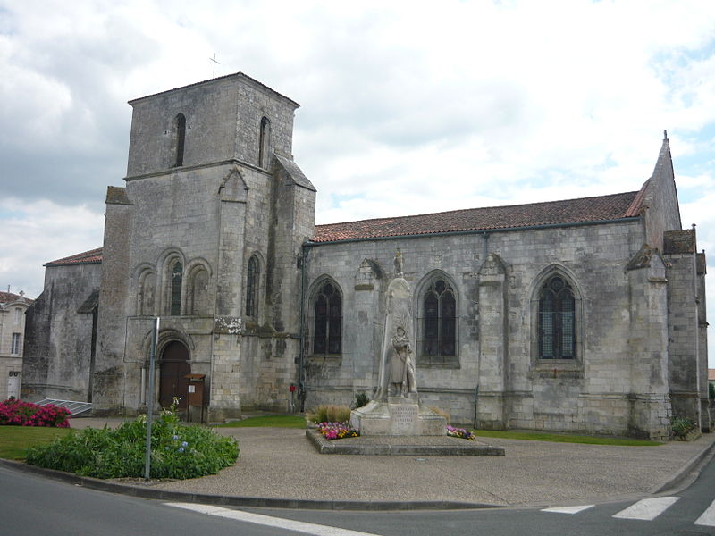 Kościół w Tonnay-Charente / Wikimedia Commons