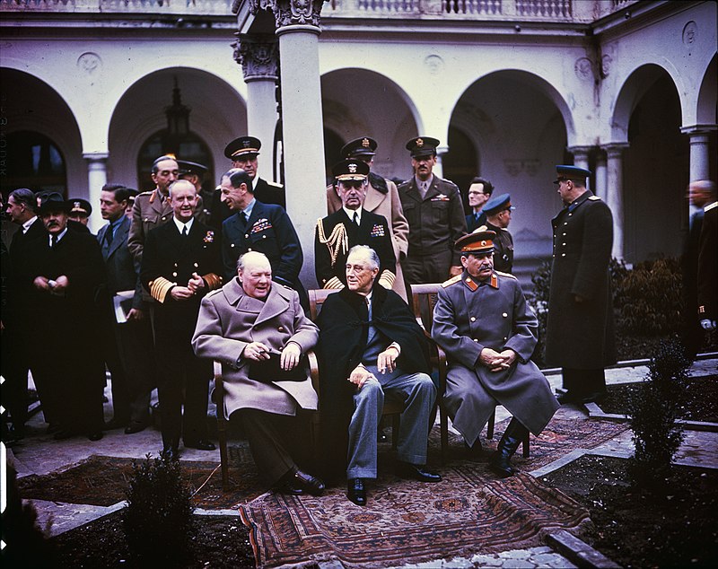 Winston Churchill, Franklin D. Roosevelt i Józef Stalin w Jałcie, 1945 rok / domena publiczna, Wikimedia Commons