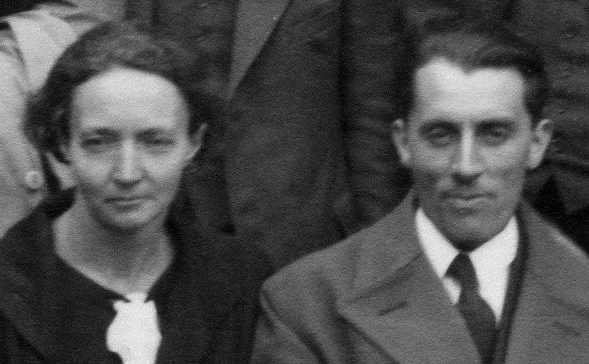 Irena i Fryderyk Joliot-Curie, fot.GFHund - Ten plik jest fragmentem innego pliku: The Royal Society 1934 London-3.jpg, wikimedia (na licencji CC BY 3.0)