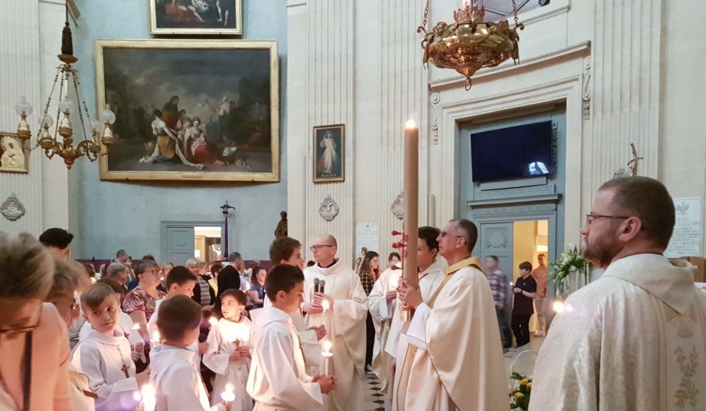 Wigilia Paschlana 2019 r., parafia WNMP "Concorde" w Paryżu