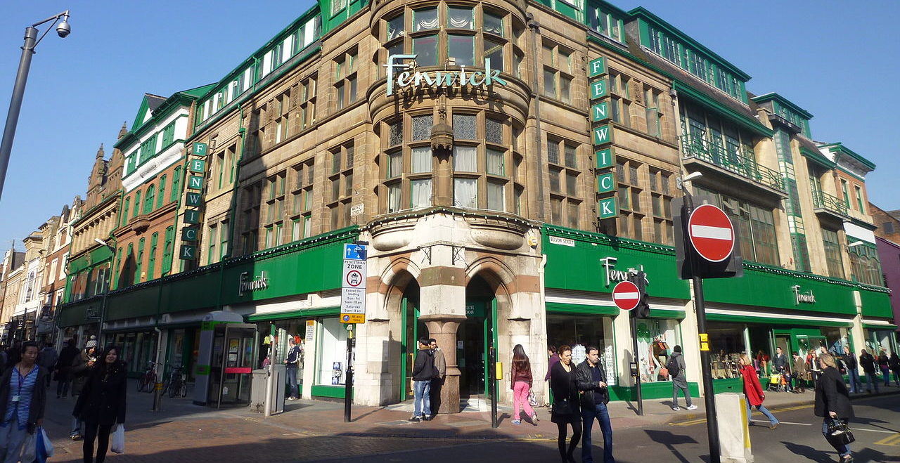 By Love Art Nouveau - Exterior of Fenwicks Department Store, Market Street, LeicesterUploaded by Fæ, CC BY 2.0, https://commons.wikimedia.org/w/index.php?curid=27132463