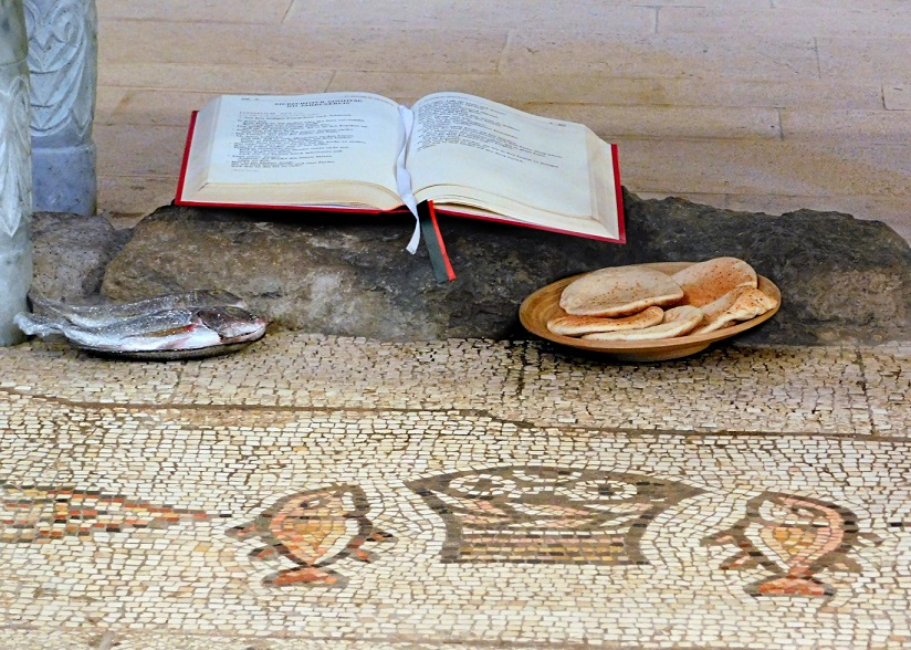 Mozaika w kościele Rozmnożenia Chleba i Ryb w Tabdze, fot. s. Amata CSFN