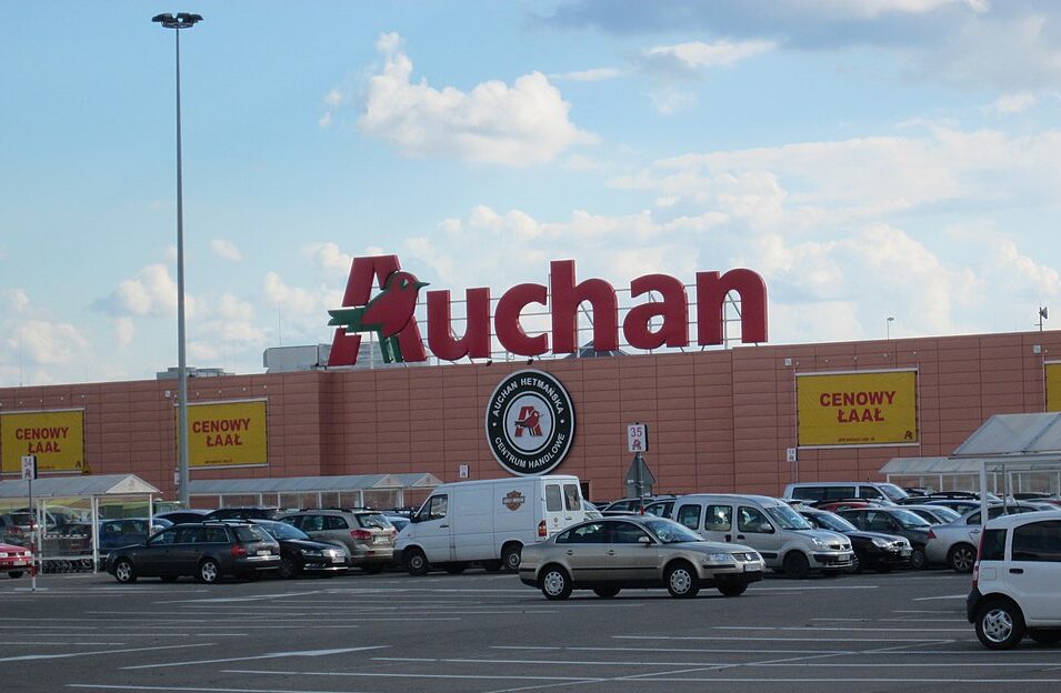 Auchan w Białymstoku, fot. Autorstwa Henryk Borawski - Praca własna, CC BY-SA 3.0, https://commons.wikimedia.org/w/index.php?curid=27852544