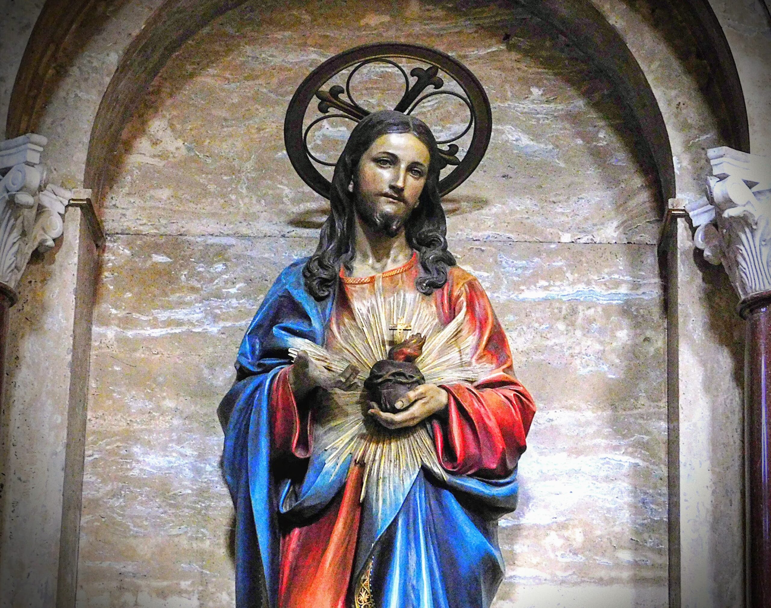 Statue of Jesus (Trastavere-Rome), Photo Credit Sr Amata CSFN