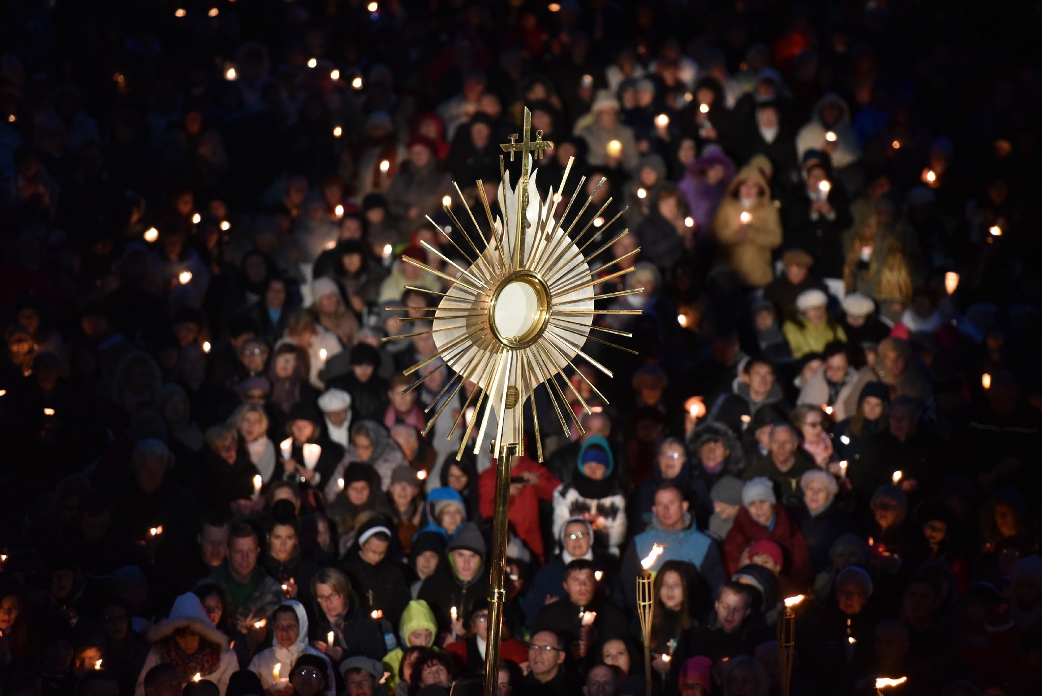 Blessed Sacrament CC-BY episkopat.pl