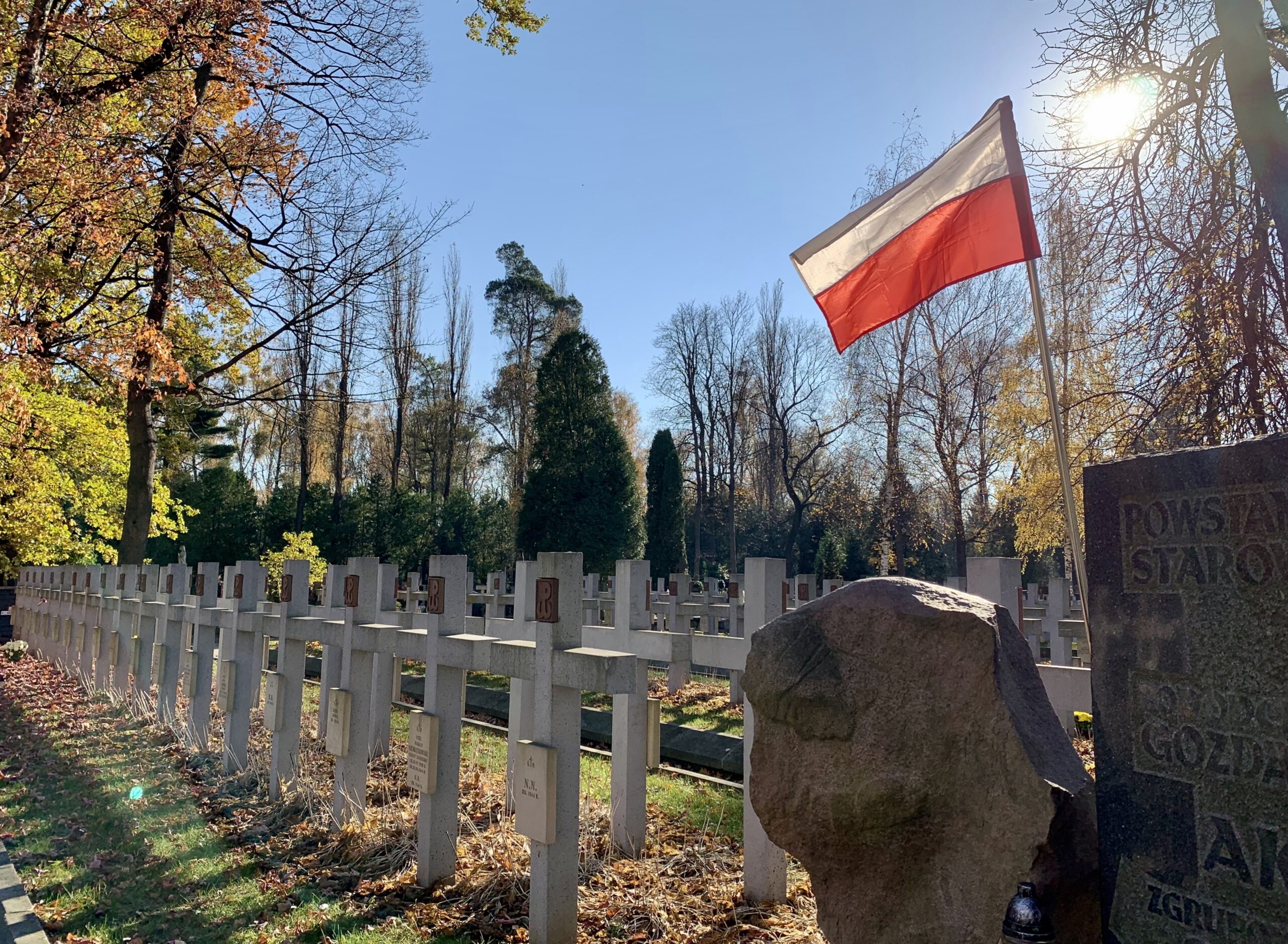 Powązki. Mogiły powstańcze, fot. s. Amata J. Nowaszewska/FNS