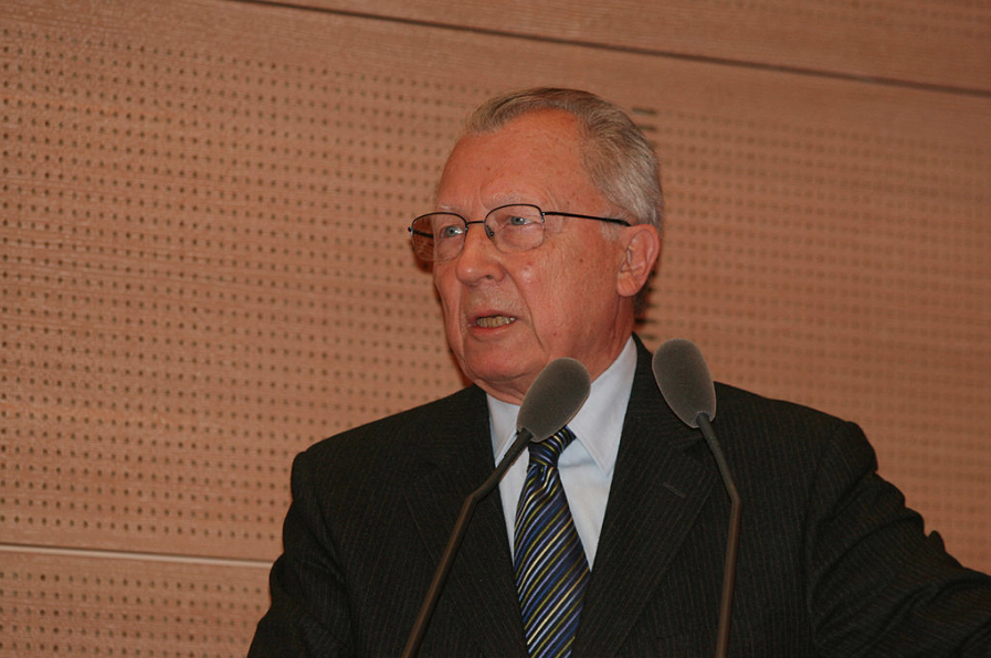 Jacques Delors, fot. Par Remi Jouan — Photo taken by Remi Jouan, CC BY-SA 3.0, https://commons.wikimedia.org/w/index.php?curid=6983093