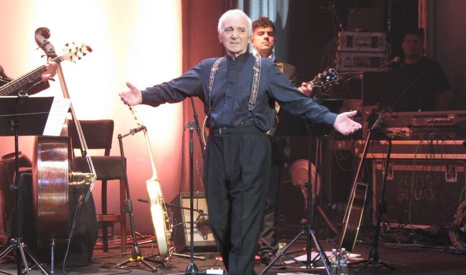Aznavour (2014), fot. Autorstwa Mariusz Kubik - Praca własna, CC BY 3.0, https://commons.wikimedia.org/w/index.php?curid=33589121