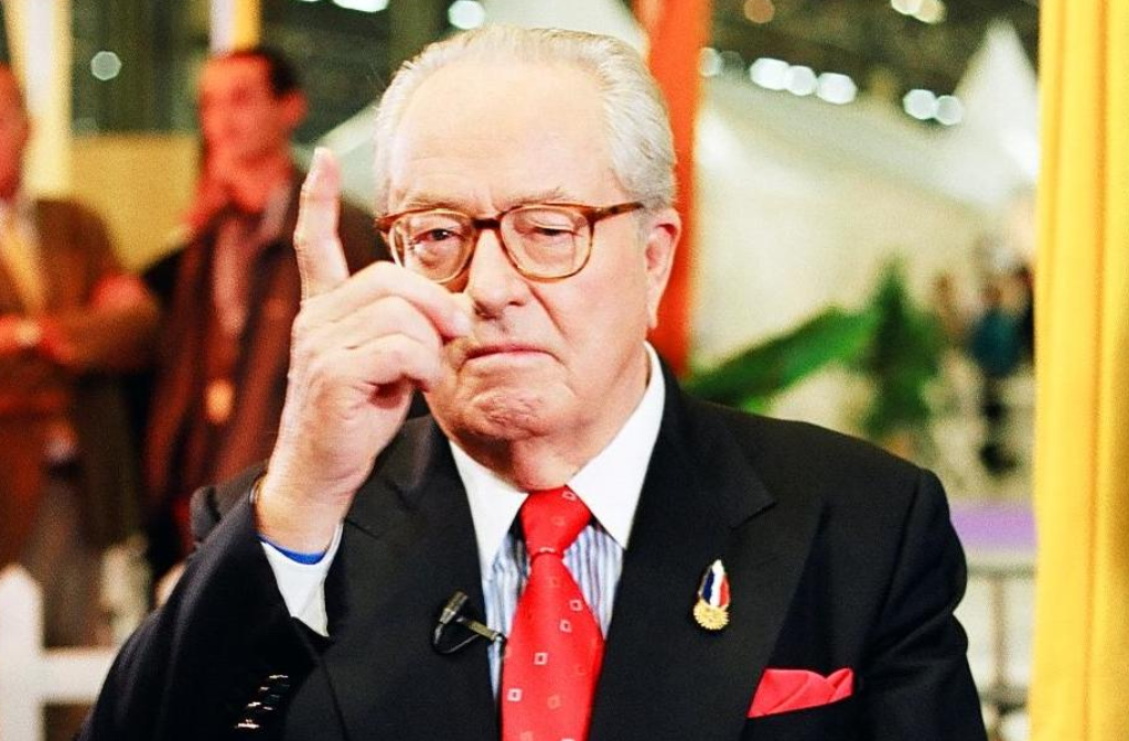 Jean-Marie Le Pen w 2005 r., fot. Par Kenji-Baptiste OIKAWA — Jean-Marie Le Pen, CC BY 3.0, https://commons.wikimedia.org/w/index.php?curid=66716097