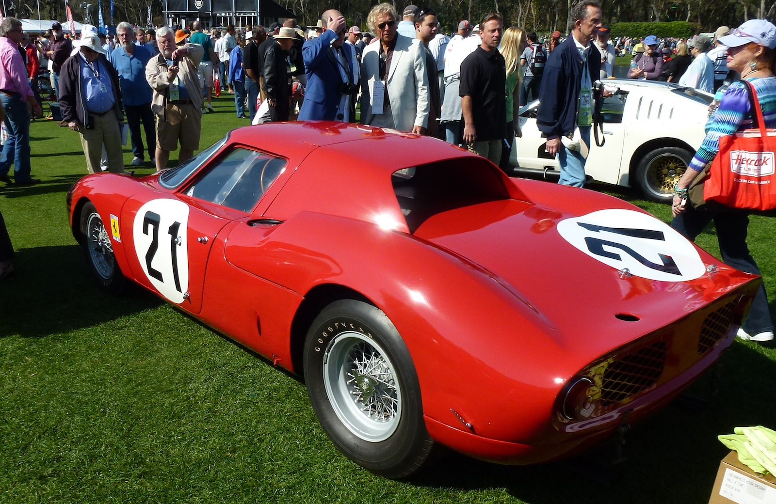 Ferrari 250 LM (podwozie 5893), ostatnie Ferrari, które wygrało 24-godzinny wyścig Le Mans do 2023 r., na wystawie w Amelia Island w 2013 r., fot. By Michael Gulett - Own work, CC BY-SA 3.0, https://commons.wikimedia.org/w/index.php?curid=26056336