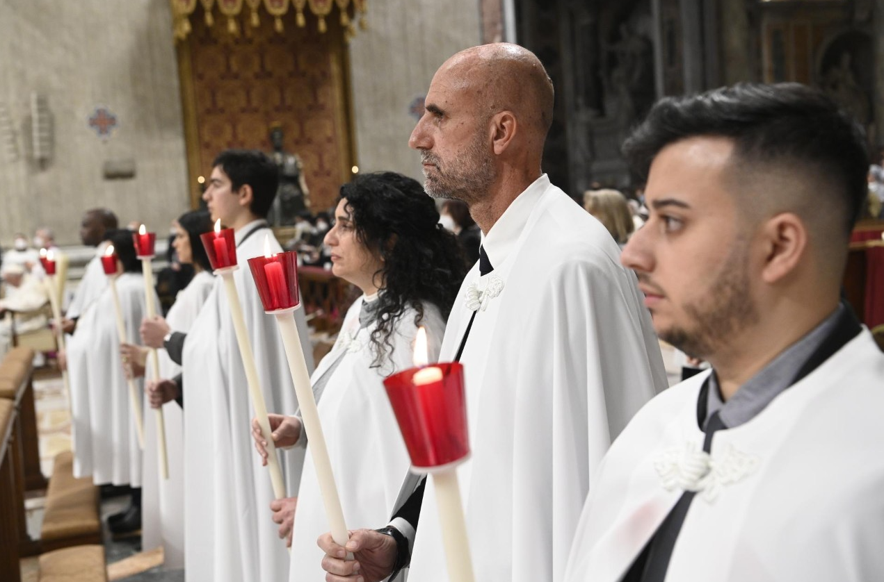 Chrzest dorosłych w Bazylice Watykańskiej (arch.), fot. Vatican Media