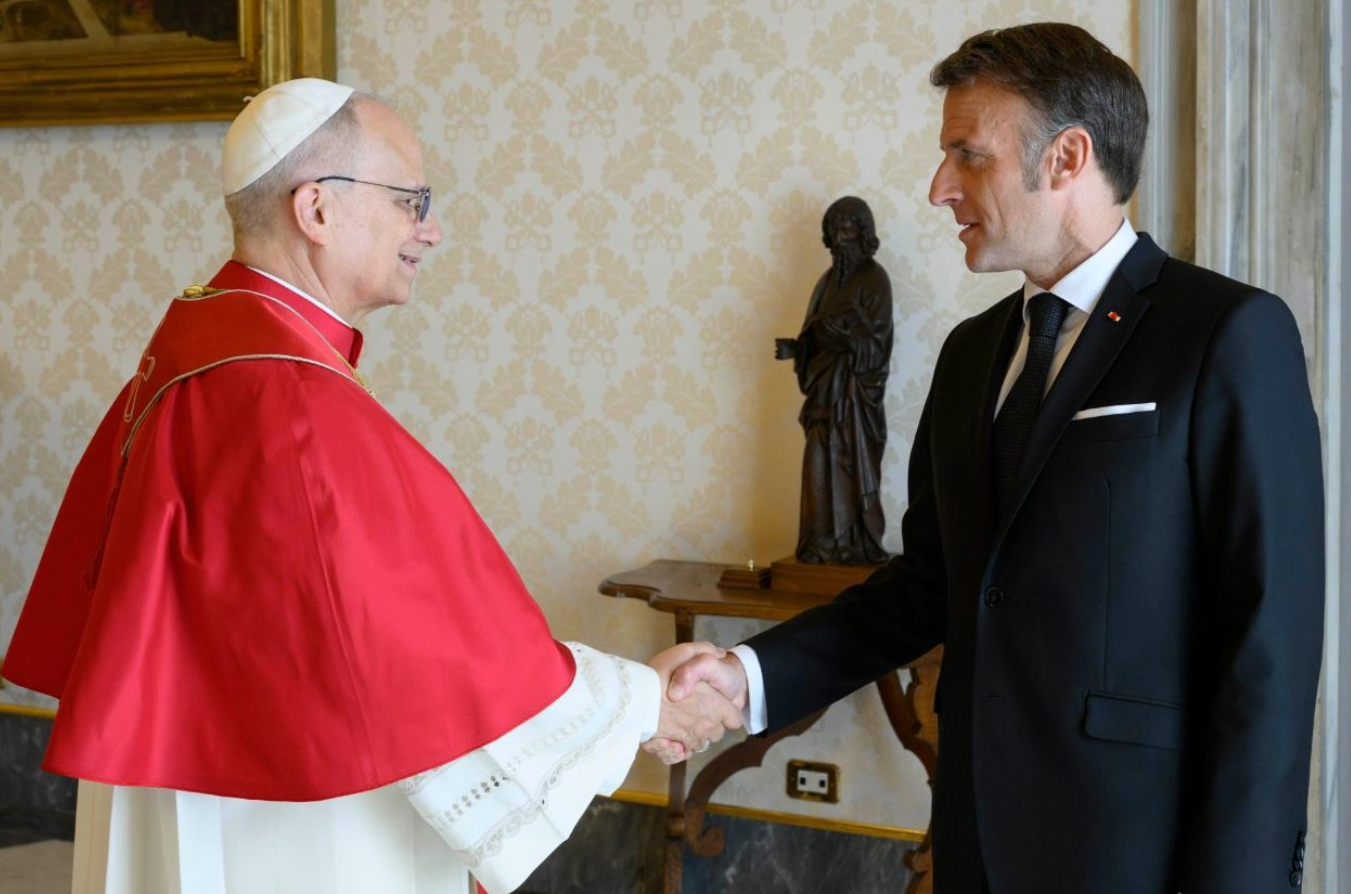 Spotkanie Leona XIV z Macronem, fot. Vatican Media